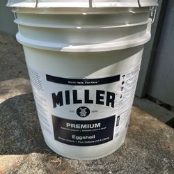 1/2 5 gallon bucket of white Miller paint