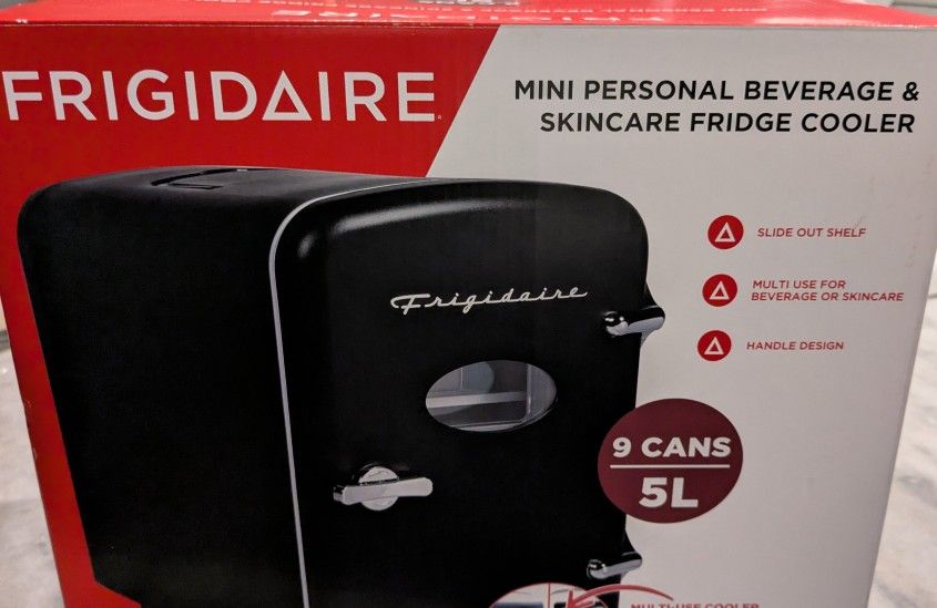 Frigidaire Beverage & Skincare Cooler, 9-Can Capacity
