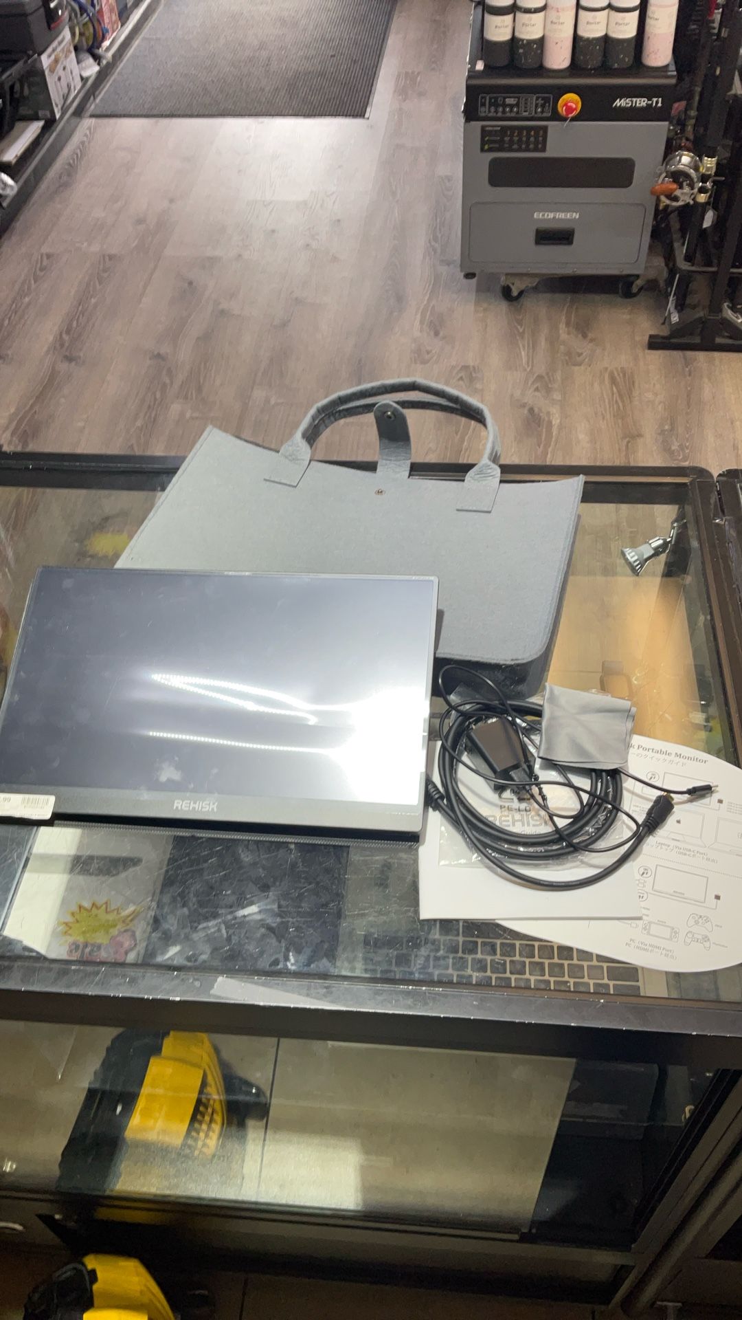Rehisk Portable Monitor W/ Wires Complete