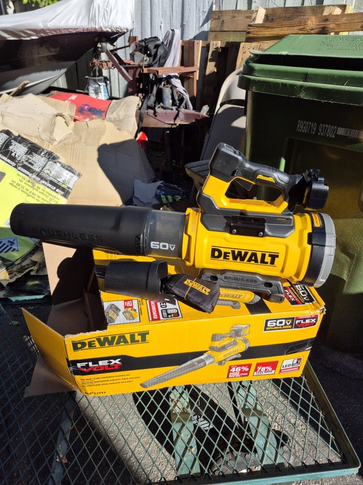 DEWALT FLEXVOLT 60V MAX 160 MPH 760 CFM Blower (Tool-Only)