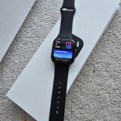 Apple Series 10 42 mm Waterproof Smart Watch GPS (2024) Black Sport Band - S/M