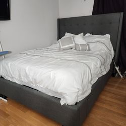 Queen size bed