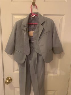 Boys’ Gray 3-Piece Suit Set with Tie – Size 3
