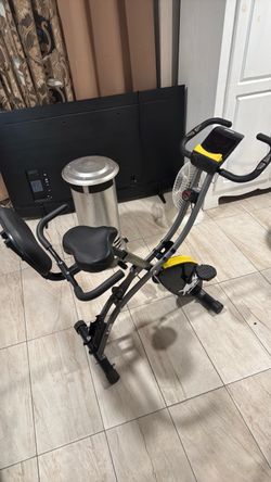 pooboo Folding Magnetic Exercise Bike x428