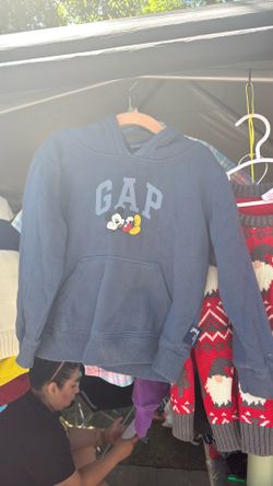 5t Gap Mickey Mouse hoodie