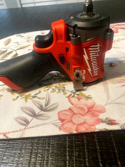 Milwaukee M12 12 V Lithium ion Brushless Cordless Stubby 3/8" Impact Wrench TOOL ONLY