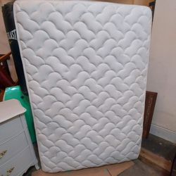 Full Size Mattress Set 