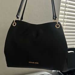 Michael Kors Raven Pebble Leather Large Black Shoulder Tote Bag Purse