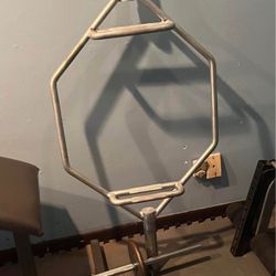 REAL  STRONG  SOLD  COMPETITIVE  GRADE  OLYMPIC   HEX BAR / SQUAT  BAR 