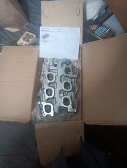 Lowerintake Manifold. Ford Winstar