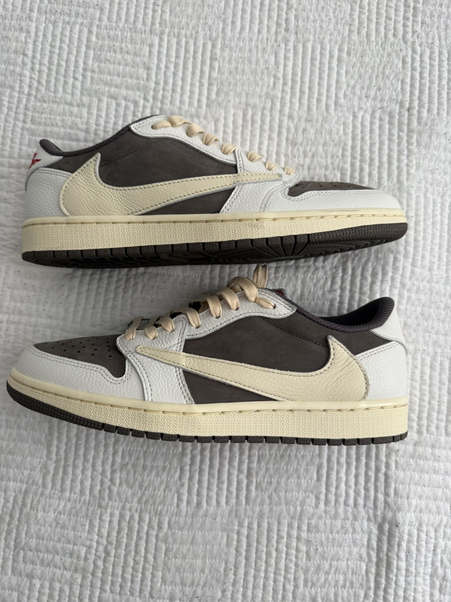 Travis Scott Reverse Mocha Jordan 1 Size 10