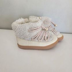 Size 9 Girl Winter Boots