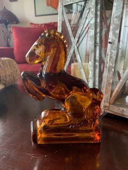 Amber Colored Glass Horse Bookend L.E. Smith (Only 1)