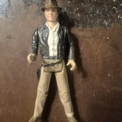 1982 Kenner Raiders Of The Lost Ark Indiana Jones Figure & Ark Of The Covenant