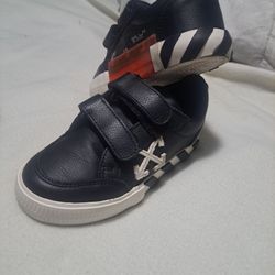 Off-white low Top Size 28" Or 11c