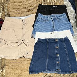 Women’s/Junior Shorts Plus A Skirt Bundle For Sale