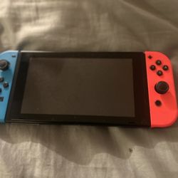 Nintendo Switch 