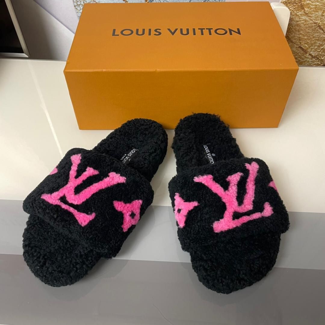 Lv Inspired Fluffy Slippers