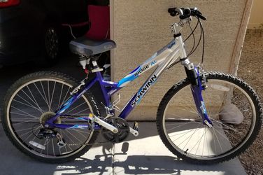 Schwinn ridge al hot sale women's mountain bike