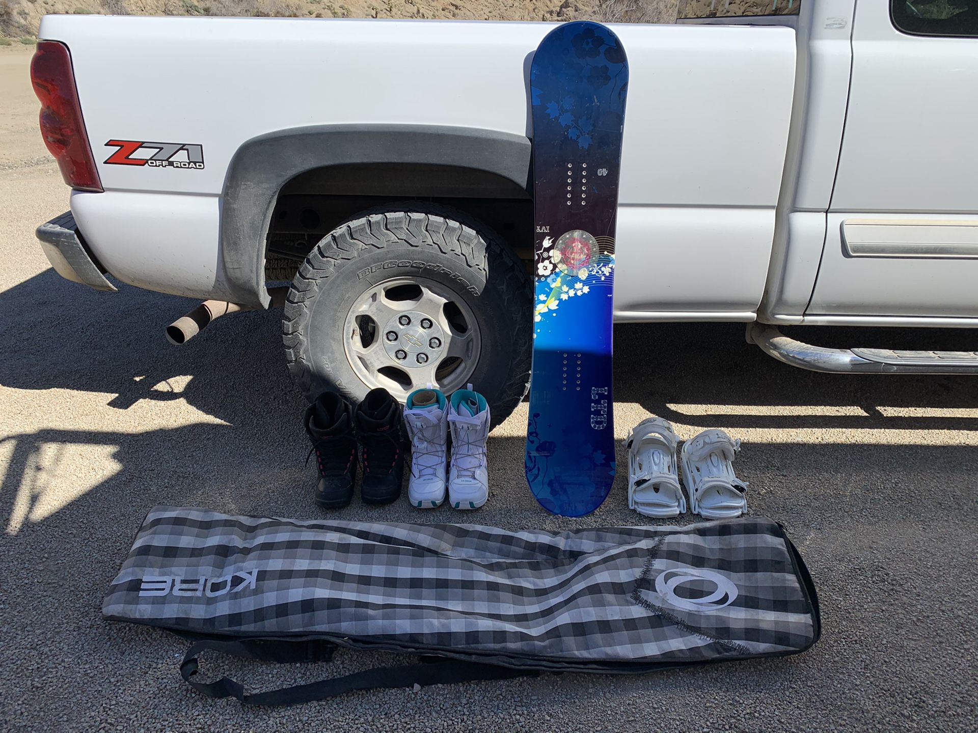 Youth LTD Snowboard & Accessories