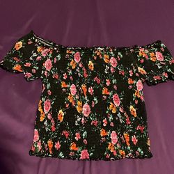 Flower Shoulder Shirt