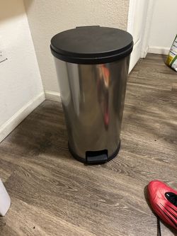 Kitchen Trash Can