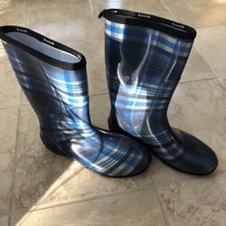 Kamik Size 10 Boots New Without Box