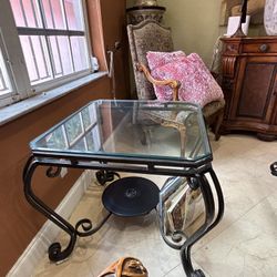 Cocktail And End Table