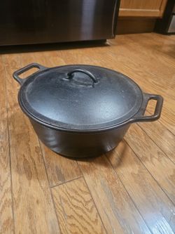 Lodge 7qt Cast Iron Dutch Oven With Lid