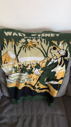 Disney sweater - size M $20
