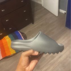 Adidas Yeezy Slide Onyx Size 10