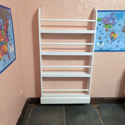 Kids Bookshelf