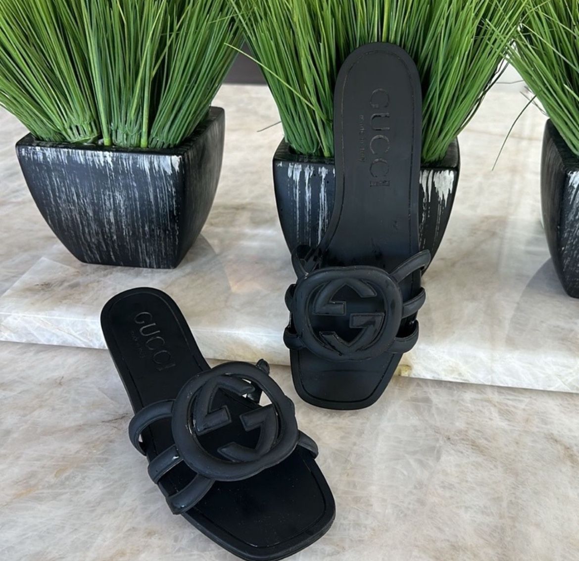 Gucci Sliders Size 8