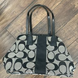 Coach Black And White Purse 