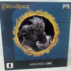 Two Iron Studio Lord Of The Ring Orc Statue