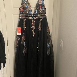 Beautiful Formal Dress New With Tags Sz 16