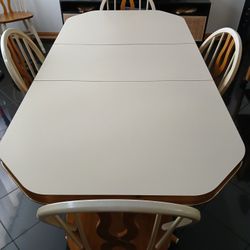 Kitchen Table & 6 Chairs