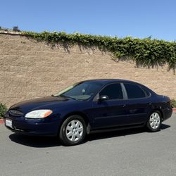 2001 Ford Taurus