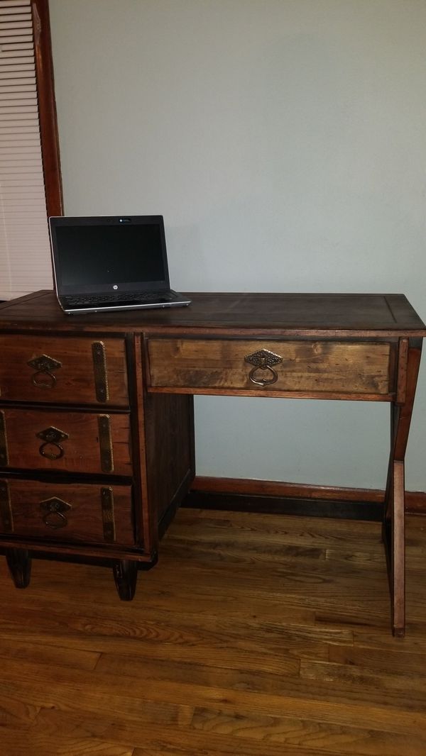 New And Used Desk For Sale In Ames Ia Offerup
