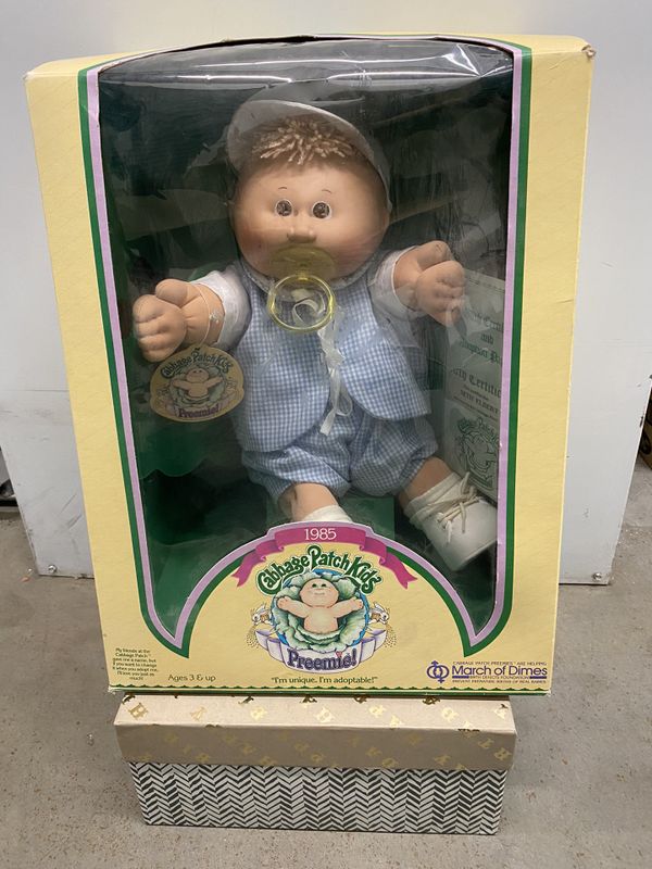 LOT OF 4 RARE VINTAGE 1985 CABBAGE PATCH DOLLS for Sale in Lake Forest