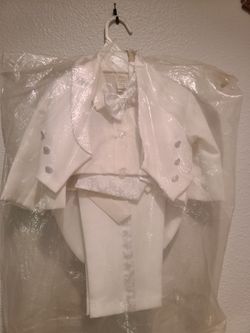 White M Usa Size. Dress For Boy, Never Use,