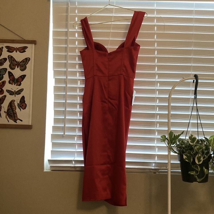 Miss Circle Red Satin Dress