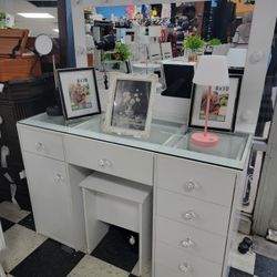 Acena 7-drawer Glass Top Vanity Desk White | Coaster