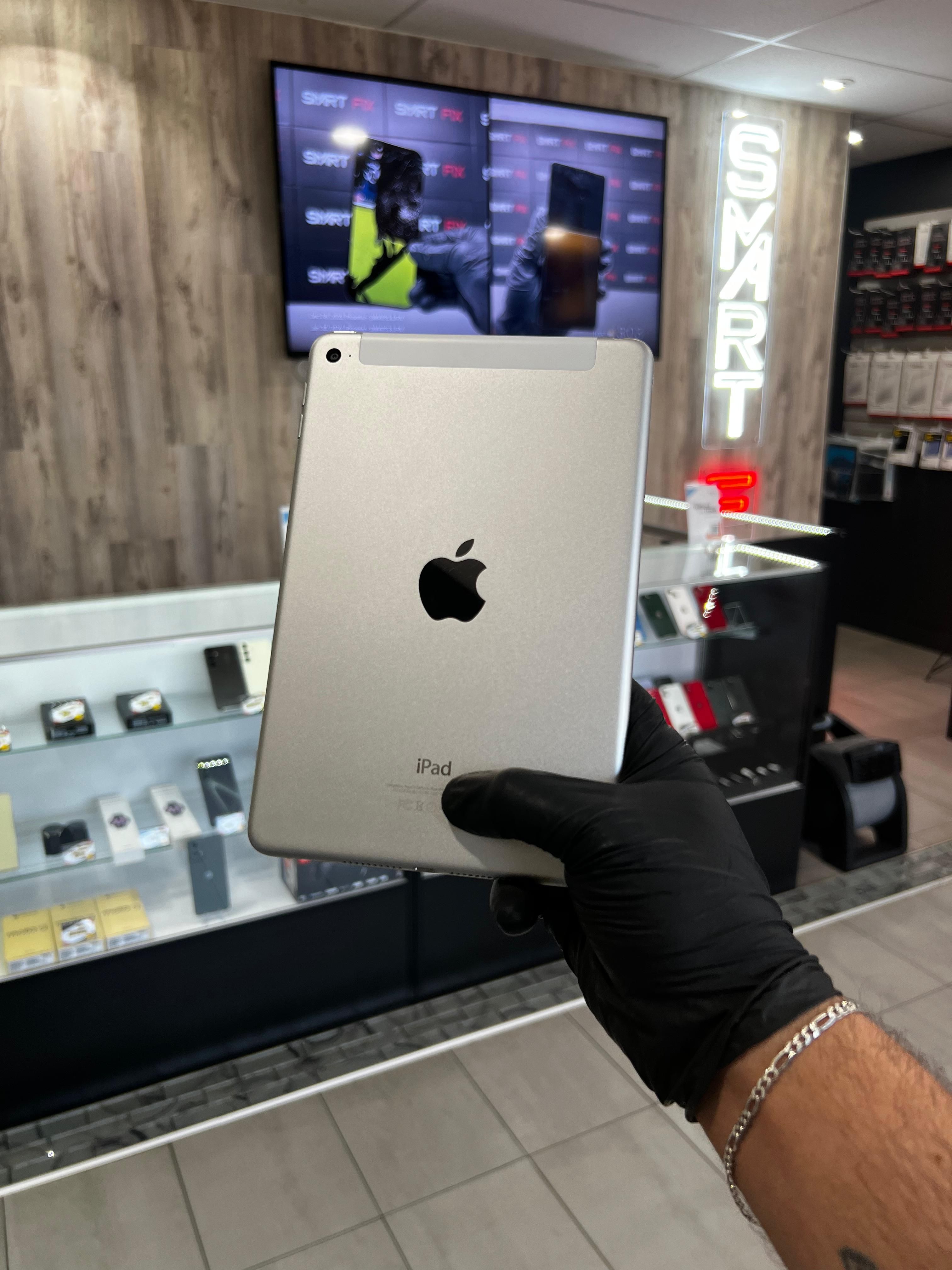 Apple iPad Mini 4th Gen 128 GB WiFi + Cellular (Unlocked) + Warranty