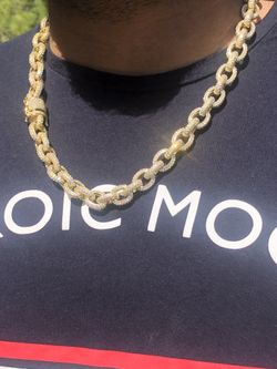 14k Gold Layered Iced Out Rolo Cable chain 22” Choker