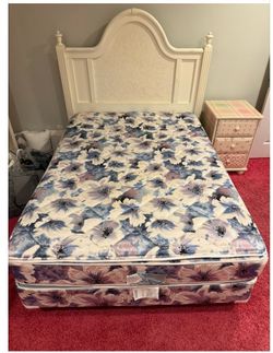 Full size bed