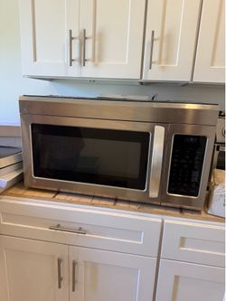 LG microwave and range vent