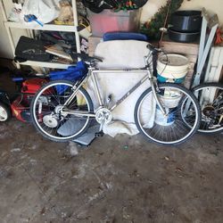 Royce Union 600 Bike 