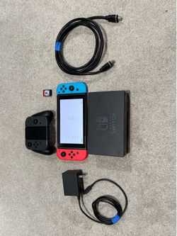 Nintendo Switch Bundle | 4 Joy-Cons | Dock | Game