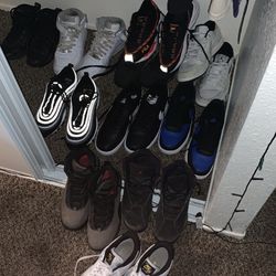 Jordans Nikes Air Max Airforce 1s Vans Text What Shoe Your Interested In We Will Talk Deals 